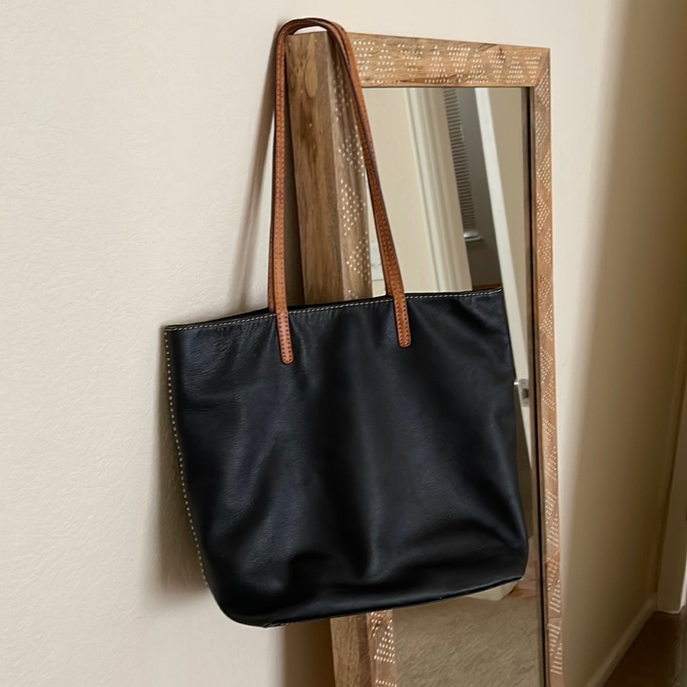 Leather tote